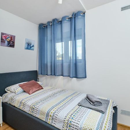 Apartments Hemetek Veli Lošinj Exteriör bild