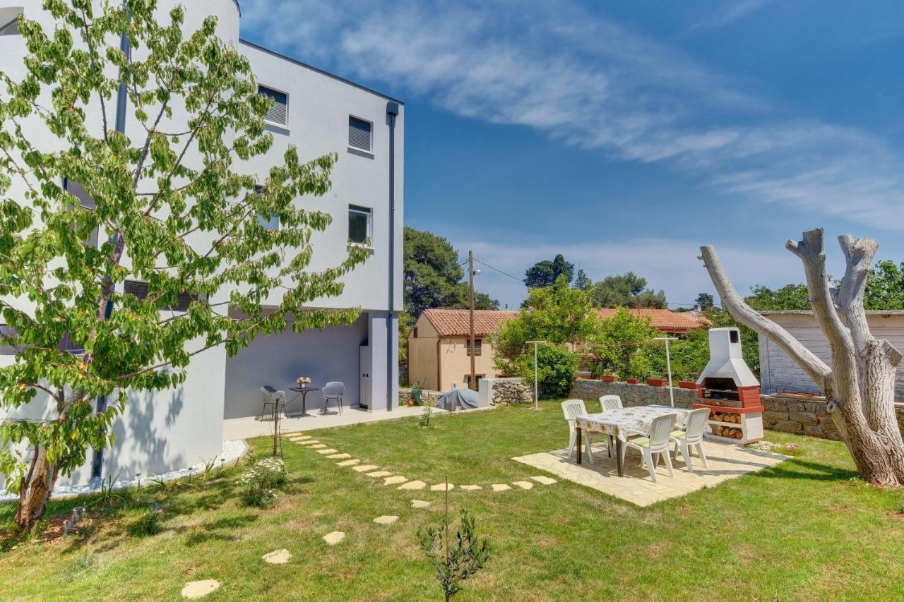 Apartments Hemetek Veli Lošinj Exteriör bild
