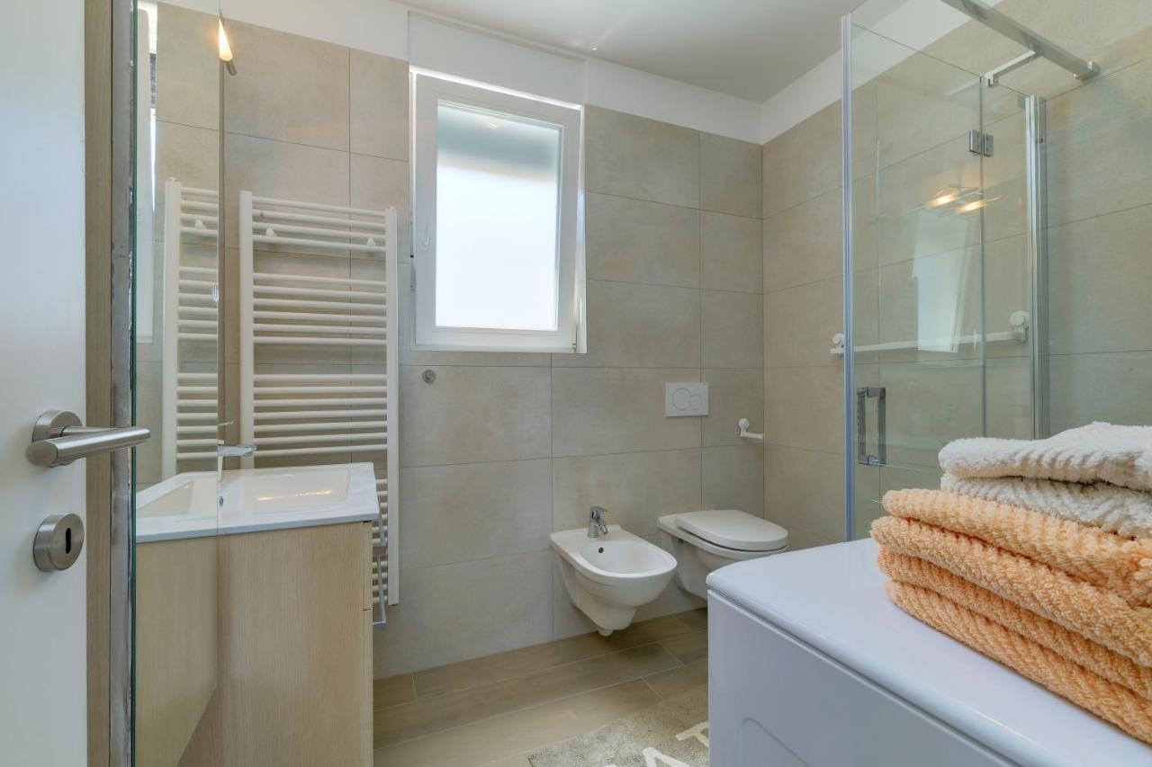 Apartments Hemetek Veli Lošinj Exteriör bild