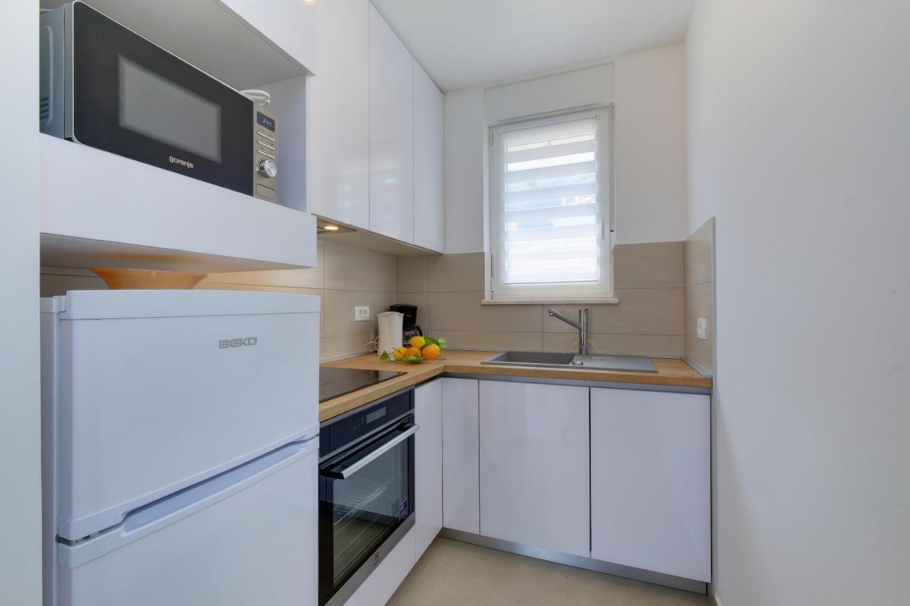 Apartments Hemetek Veli Lošinj Exteriör bild