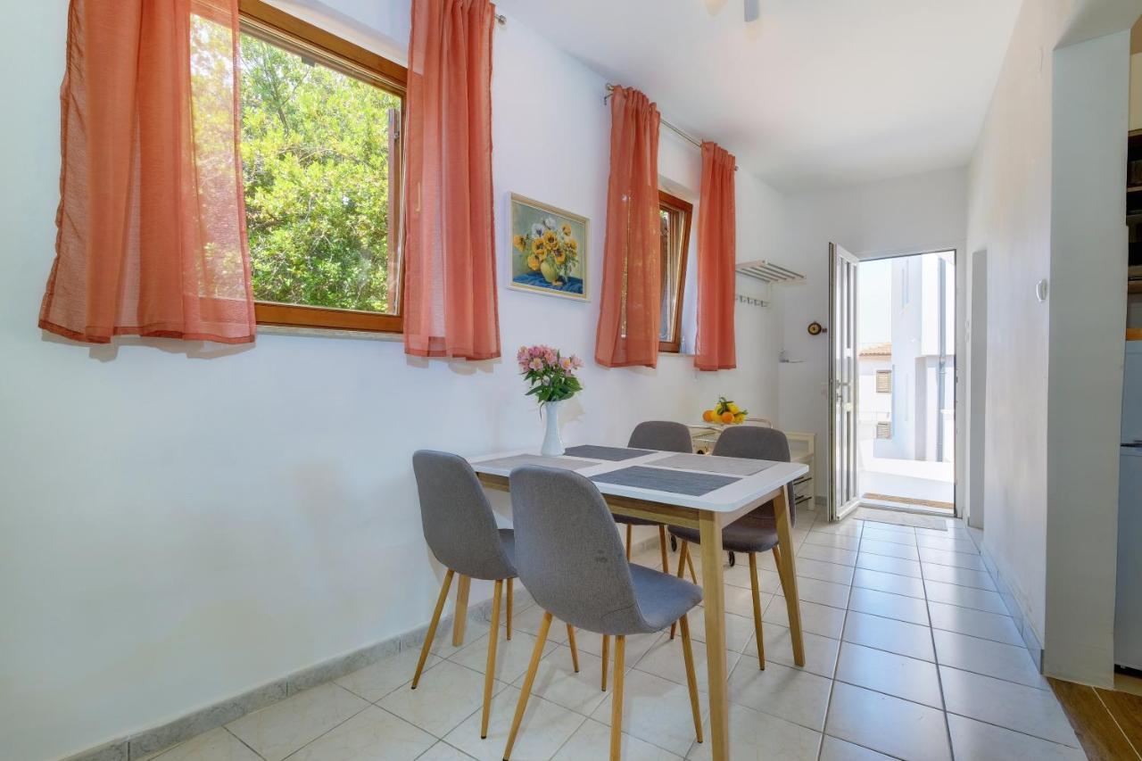 Apartments Hemetek Veli Lošinj Exteriör bild