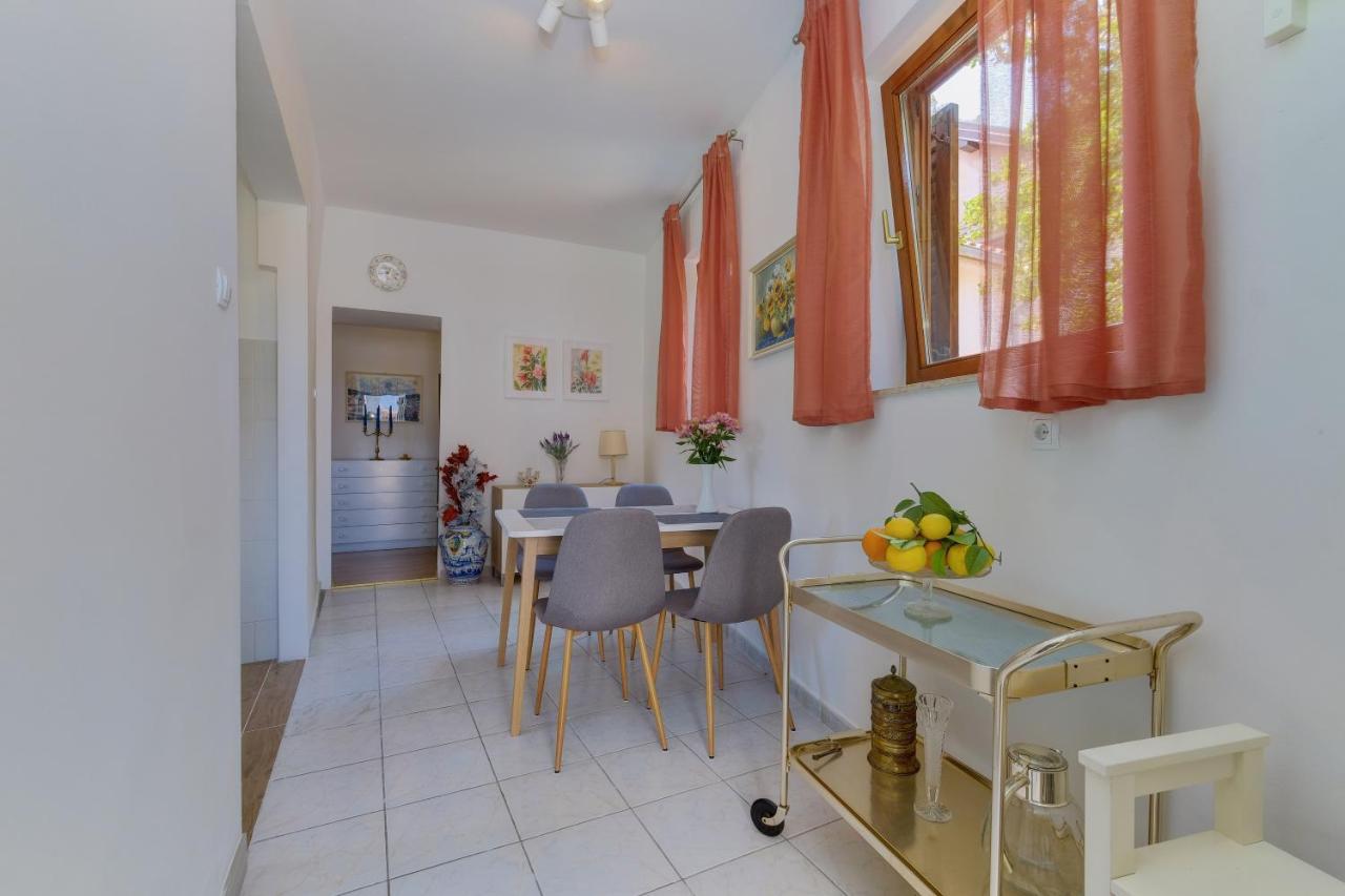 Apartments Hemetek Veli Lošinj Exteriör bild