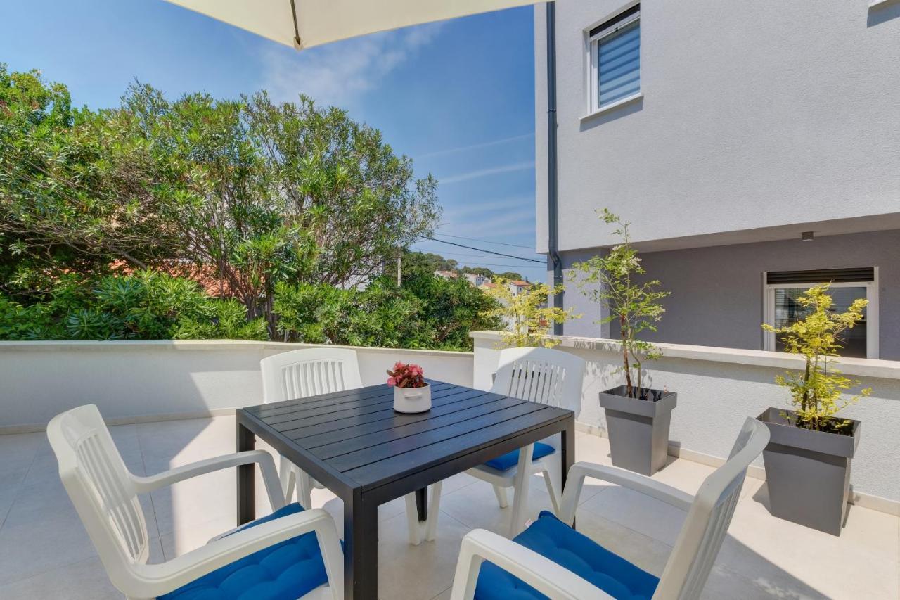 Apartments Hemetek Veli Lošinj Exteriör bild