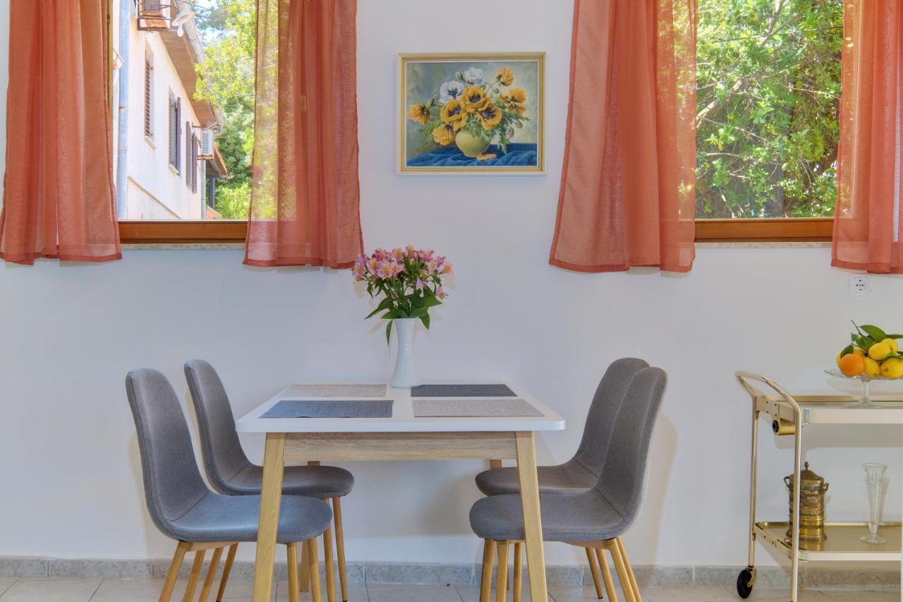 Apartments Hemetek Veli Lošinj Exteriör bild