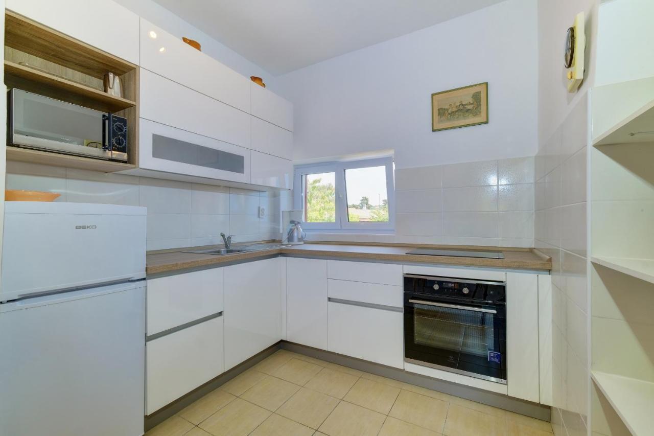Apartments Hemetek Veli Lošinj Exteriör bild